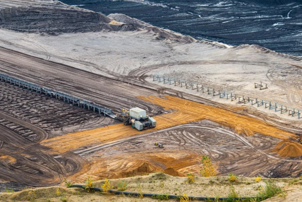 Казахстан выставил на аукцион 11 участков недр