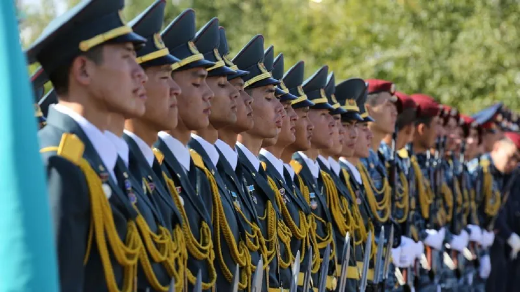 Домбра и гитара: каким культурно-просветительским имуществом обеспечены военнослужащие Нацгвардии