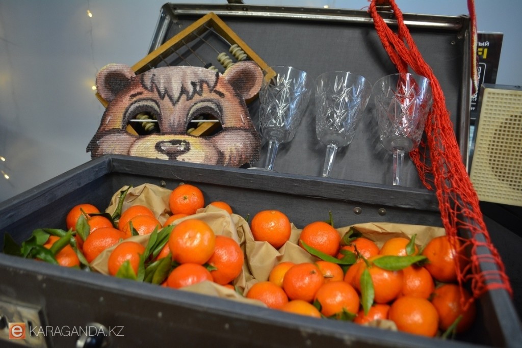 Как справиться с постпраздничным недомоганием, подсказали медики