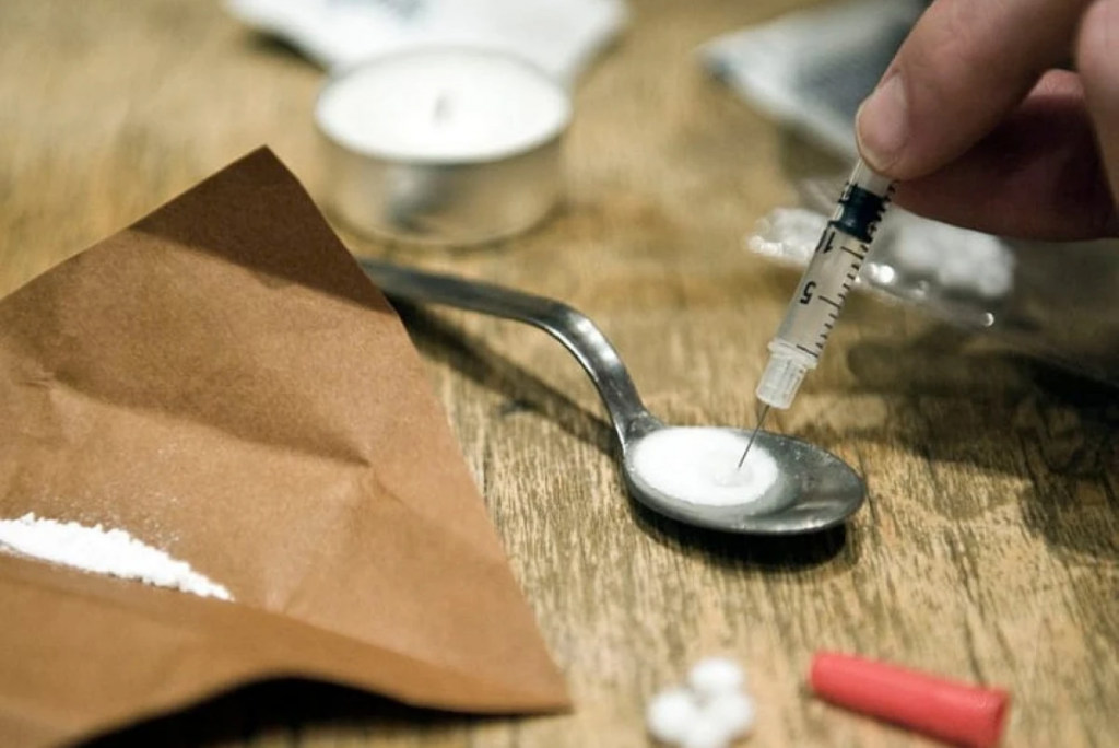 Искать наркозависимых через сточные воды начнут в 2026 году