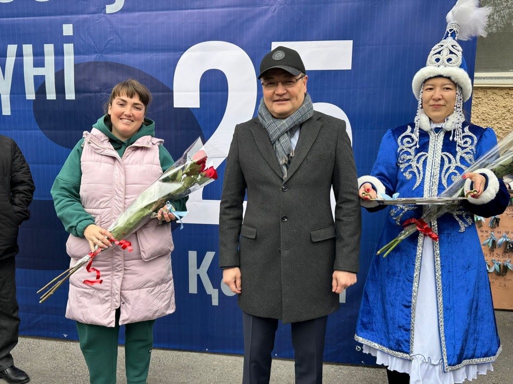 В канун Дня Республики 65 темиртауских семей получили особенный подарок - ключи от своих новых квартир