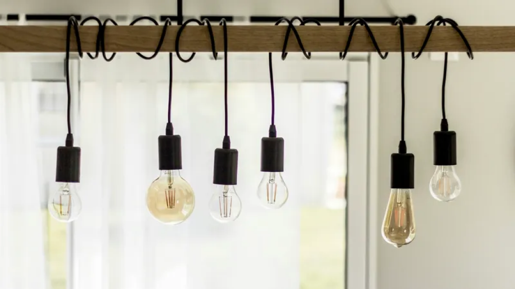 Сенатор предлагает изменить тарифы на электроэнергию в Казахстане