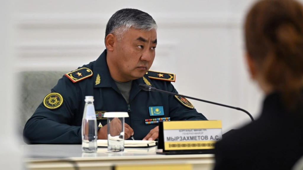 Токаев поручил уделить внимание безопасности личного состава