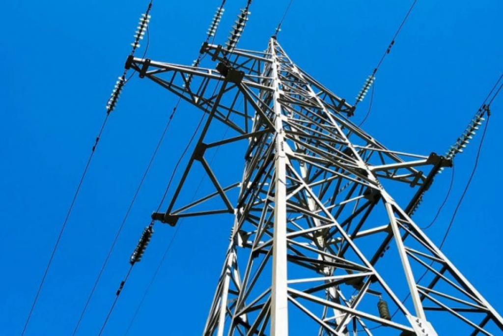 Десятки миллиардов впустую: сенатор упрекнул Минпром за провал программы энергосбережения