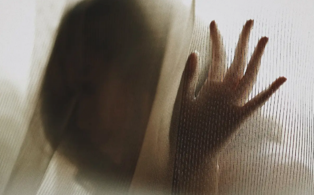 15-летнюю девочку выдали замуж за 38-летнего мужчину в Карагандинской области