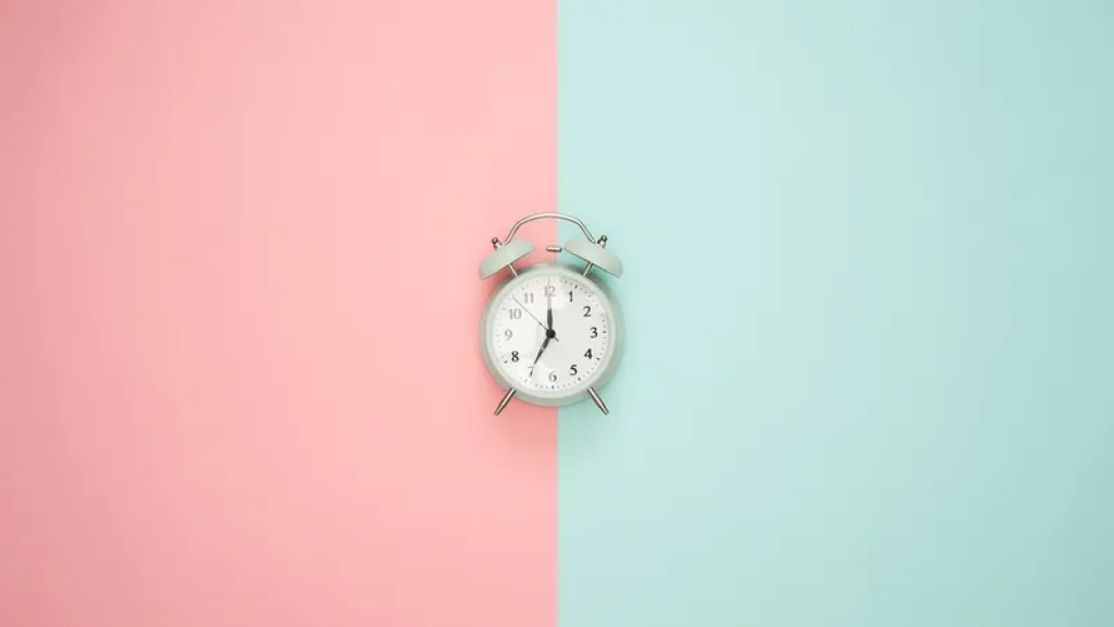 Что думают казахстанцы о едином часовом поясе – опрос