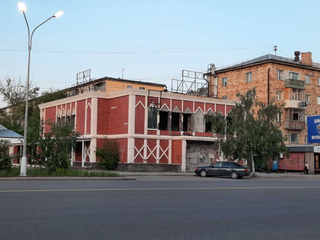 Штраф за «заброшки»: как в Караганде наказывают владельцев пустующих зданий