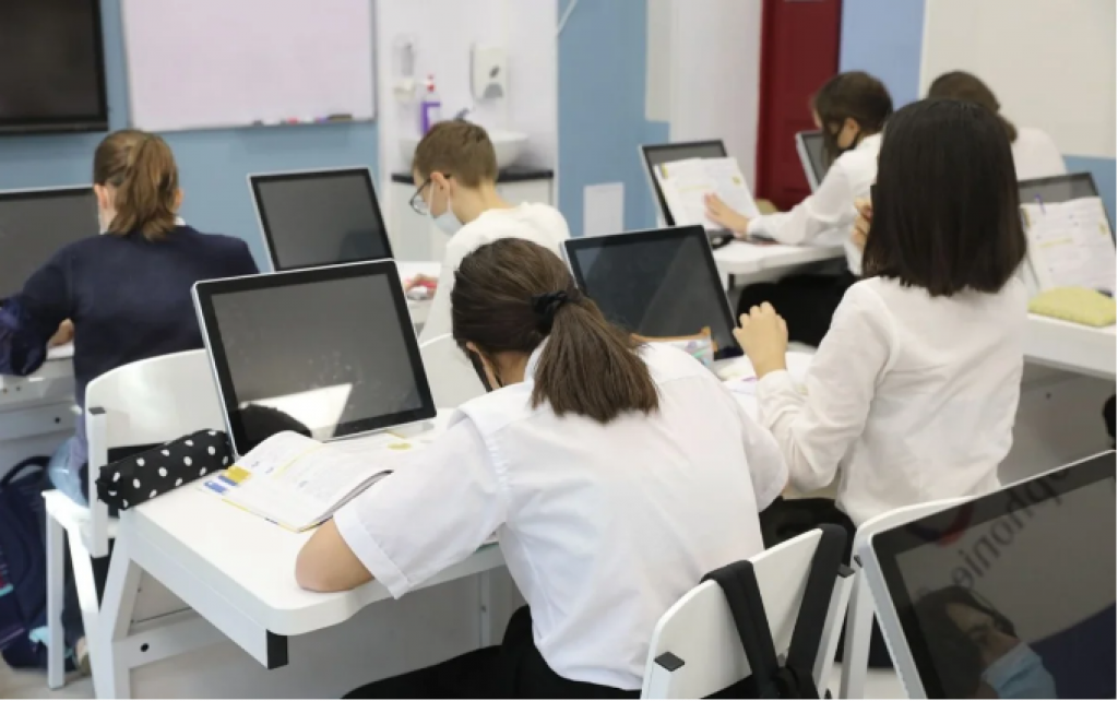 Қазақстандық оқушыларды ойын арқылы алаяқтыққа қарсы тұруға үйретеді