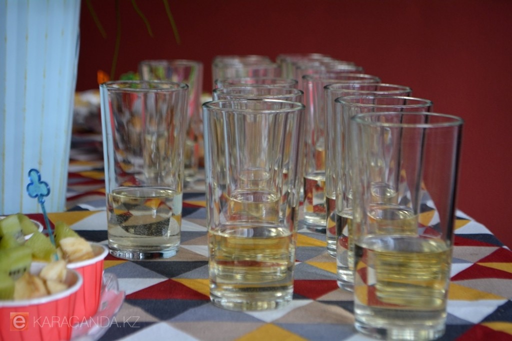 Депутат считает, что надо полностью запретить алкоголь в Казахстане