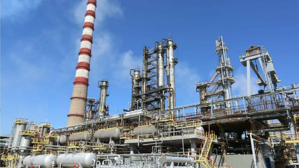 Казахстан переходит к глубокой переработке нефти