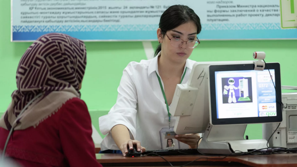 Премьер Бектенов: eGov должна работать безупречно