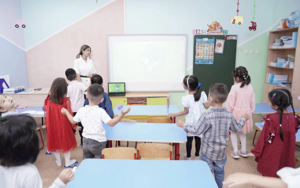 Около 25 тысяч казахстанских детей прошли программу подготовки к школе