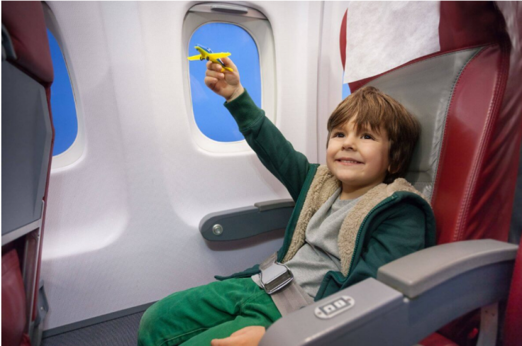 Как летать с детьми: правила авиаперевозок в Казахстане