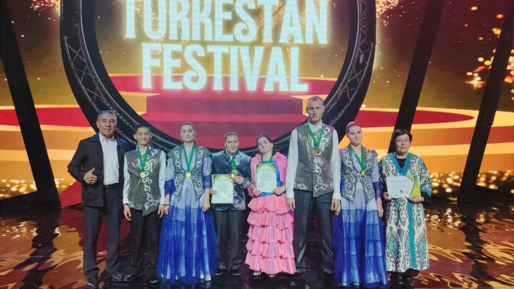 Особенные артисты из Каркаралинского района завоевали первое место на фестивале в Туркестане