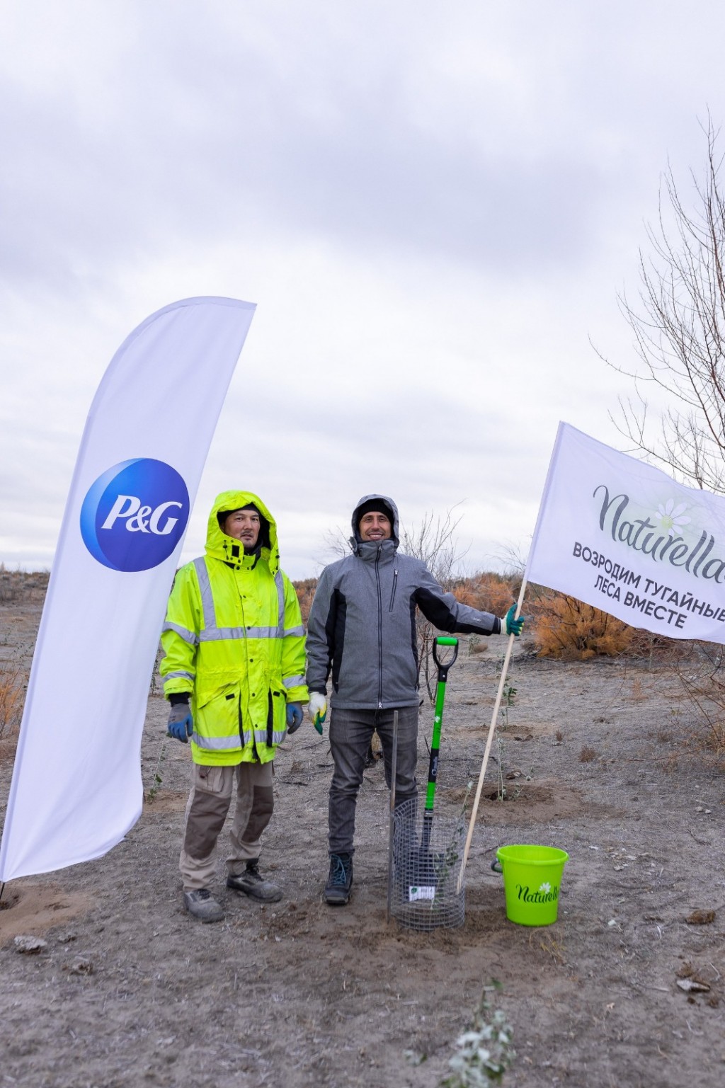 «Зеленая» суббота – Naturella и эковолонтеры восстанавливают тугайный лес Казахстана
