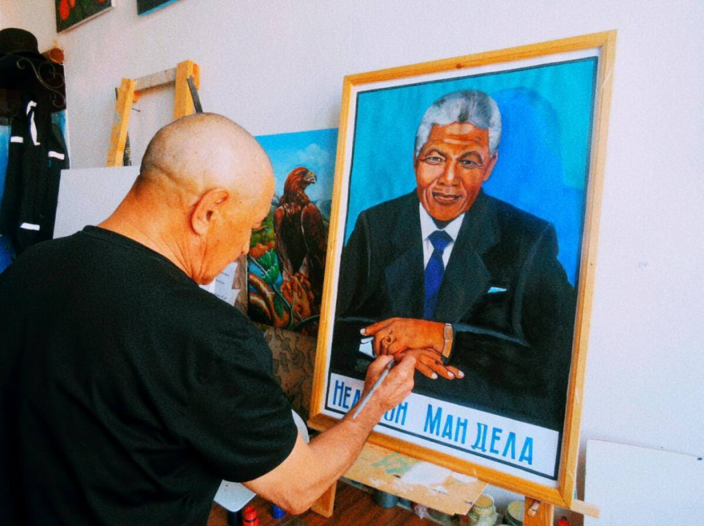 Карагандинский осужденный нарисовал известного политического деятеля Нельсона Манделу