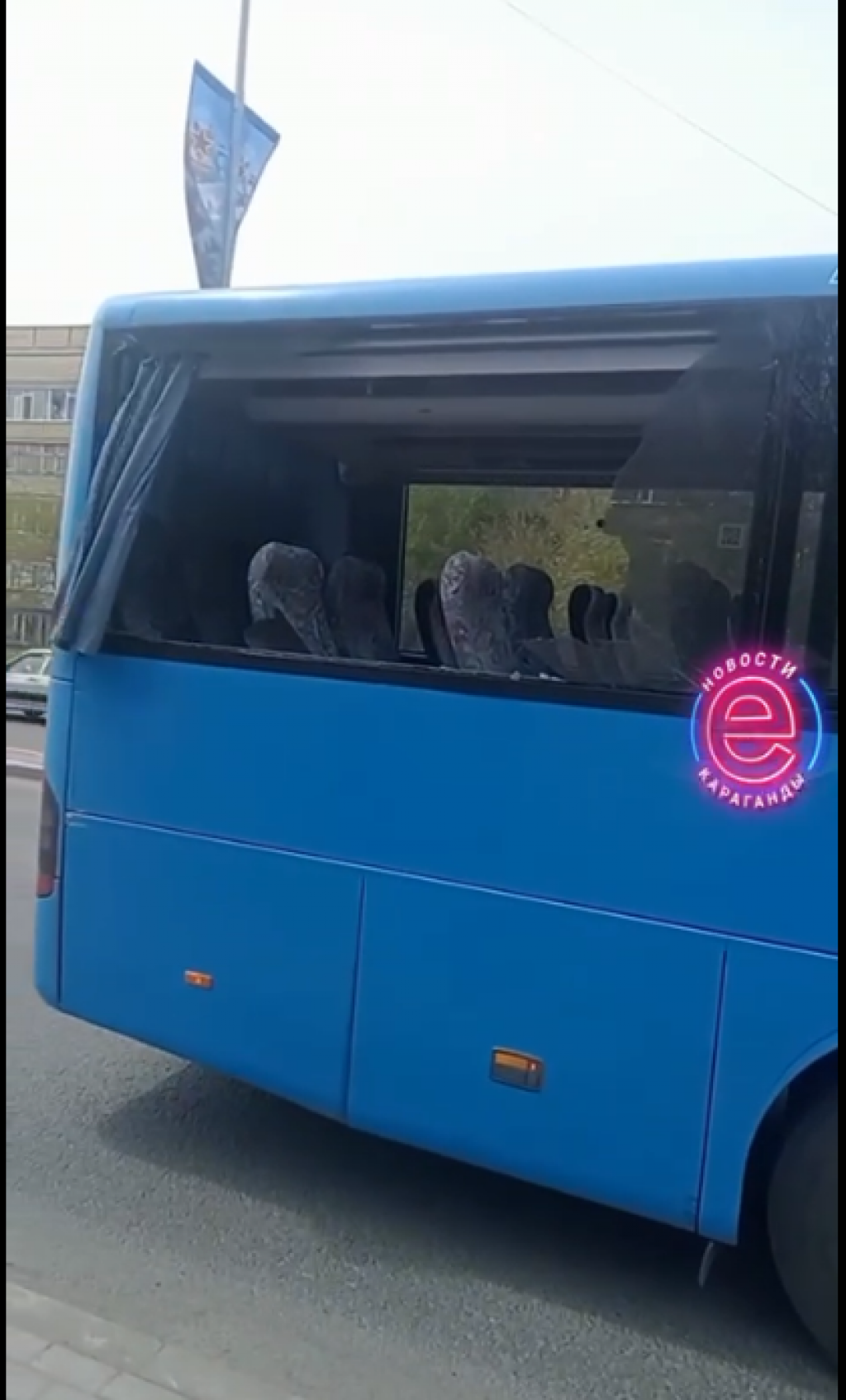 Көшедегі жалаңаш қыздардың суреттері