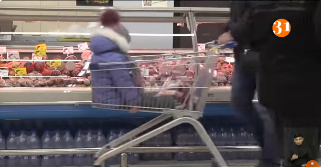 Рост цен на новогодние продукты: готовы ли казахстанцы экономить?
