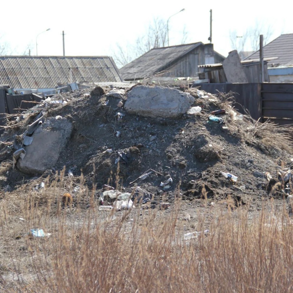 Более 20 несанкционированных свалок появились за год в районе Караганды ЖБИ