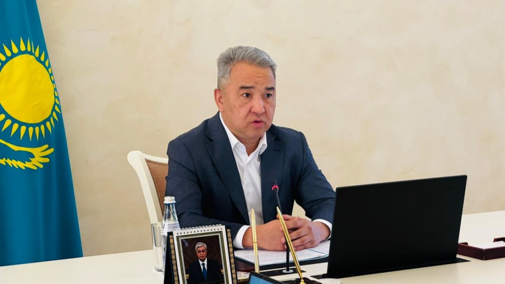 Аким Караганды поручил ужесточить порядок благоустройства после коммунальных разрытий