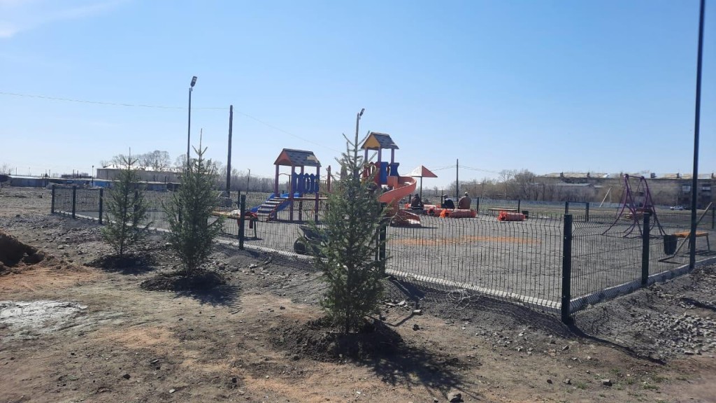 Детские площадки и новый водопровод: Как преображается посёлок Кушокы Бухаржырауского района