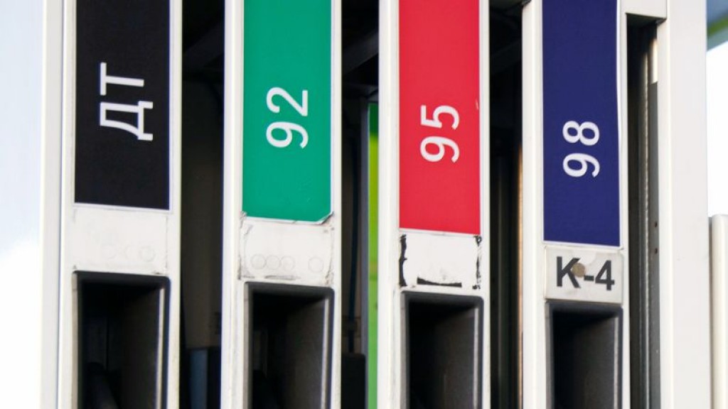 Причины дефицита бензина АИ-95 назвали в 