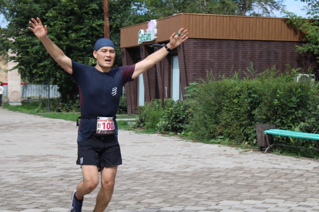 Полумарафон Bugyly Trail объединил более 150 любителей бега в Каркаралинске