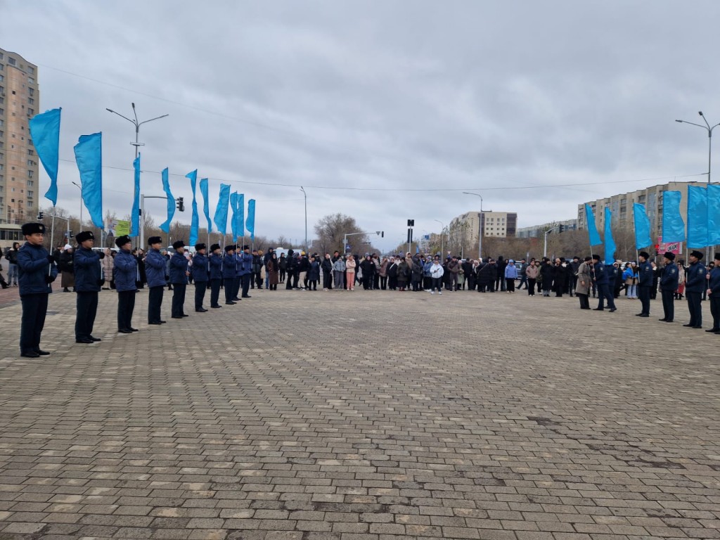 Карагандинцы празднуют День Республики