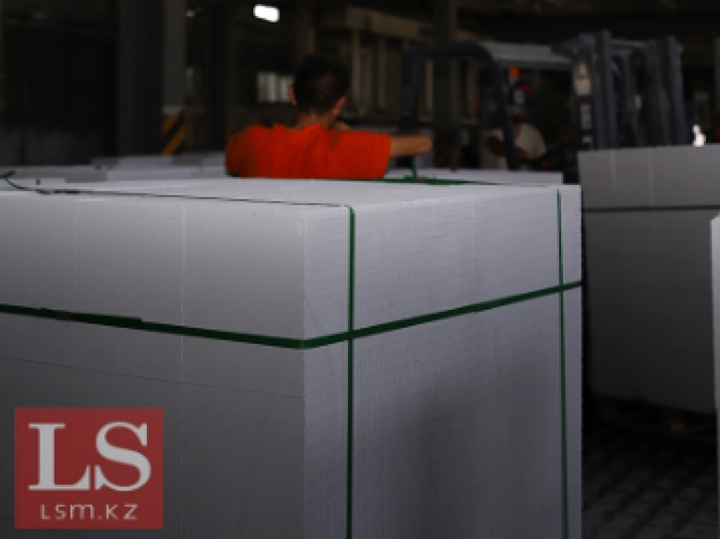 В Карагандинской области заработают два новых завода