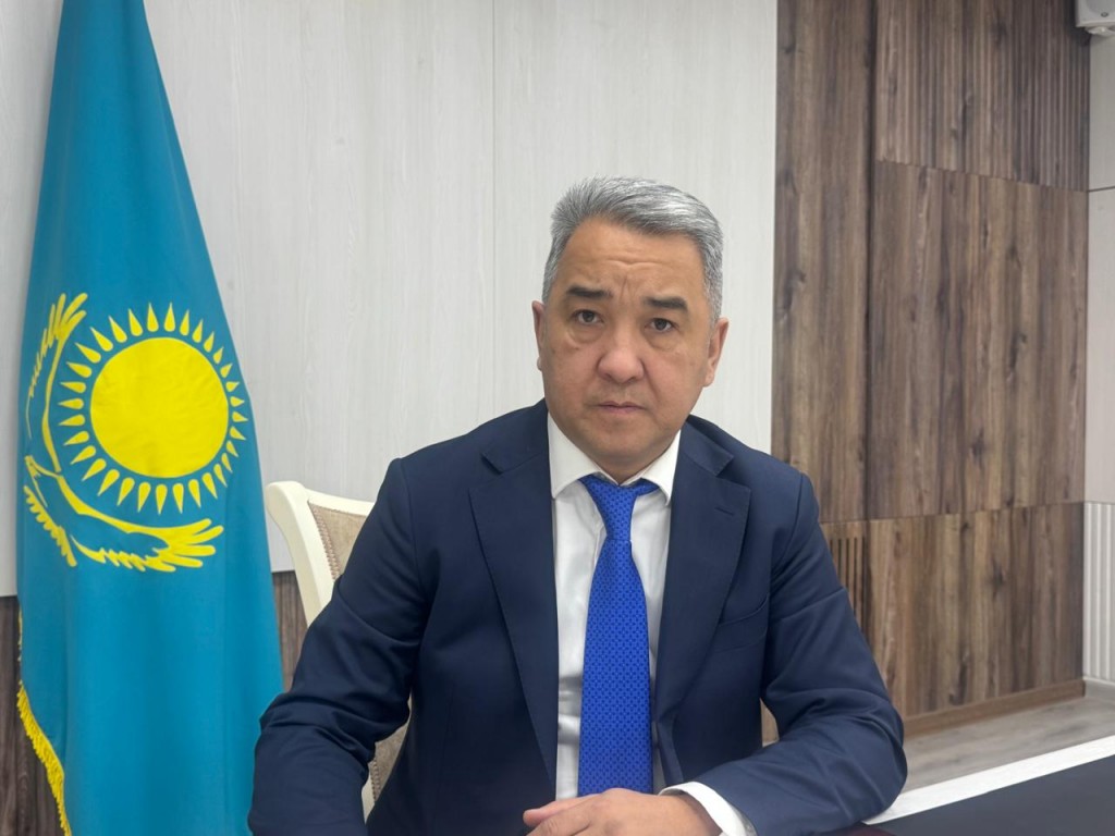 Аким Караганды поздравил горожан с наступающим Новым годом