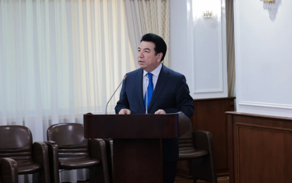 Планируют ли продлевать учебный год в Казахстане