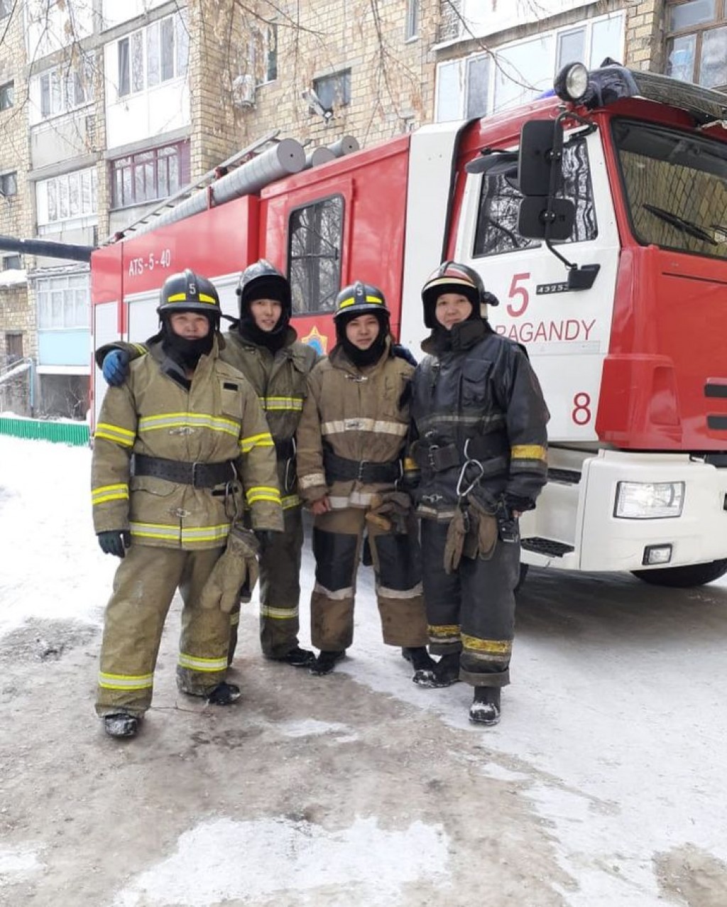 Карагандинские пожарные спасли 7-летнюю девочку