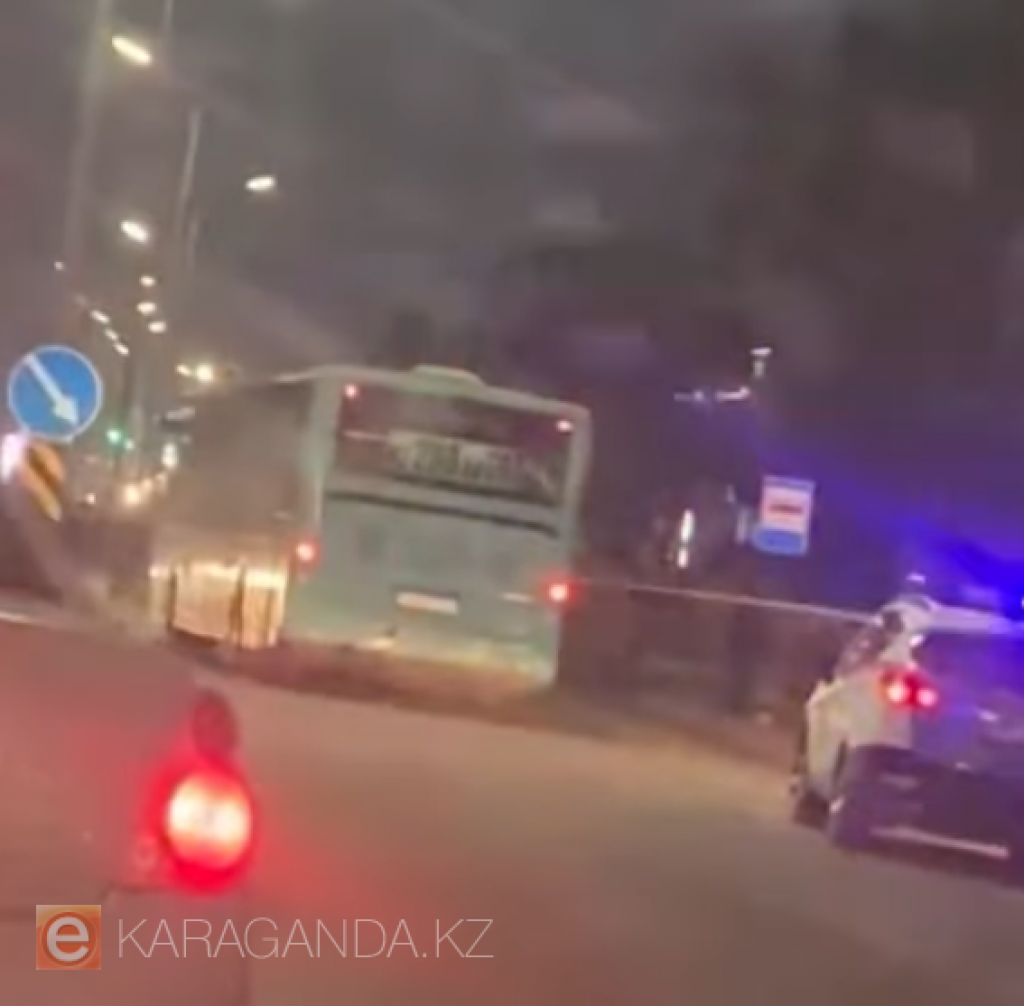 Красный сигнал: двух пешеходов сбили сегодня на улицах Караганды