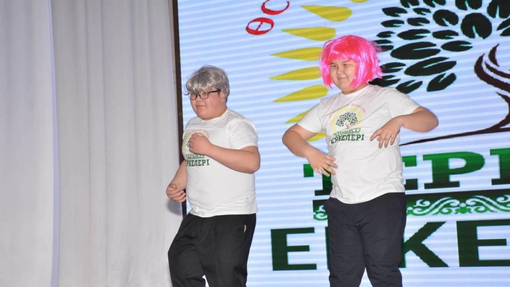 Самую весёлую и находчивую команду школьной лиги «Жайдарман» выбрали в Карагандинской области