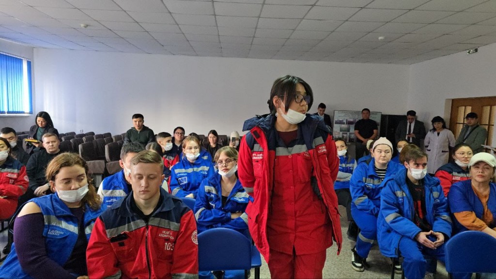 Теміртау жедел жәрдем фельдшерлері ауыр еңбек жағдайларына шағымданды