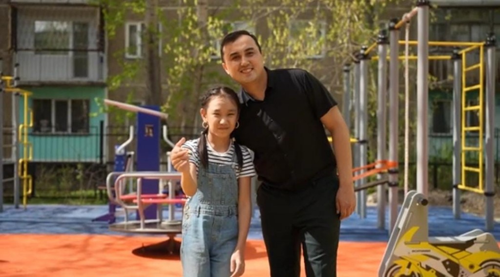 Қарағандыдан келген оқушы