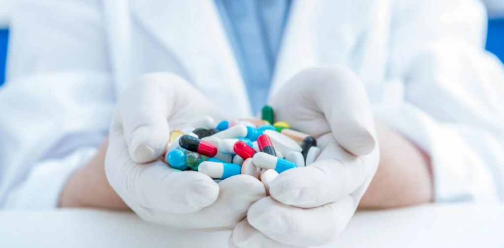 Шесть лекарственных препаратов для онкобольных хватит лишь до конца августа