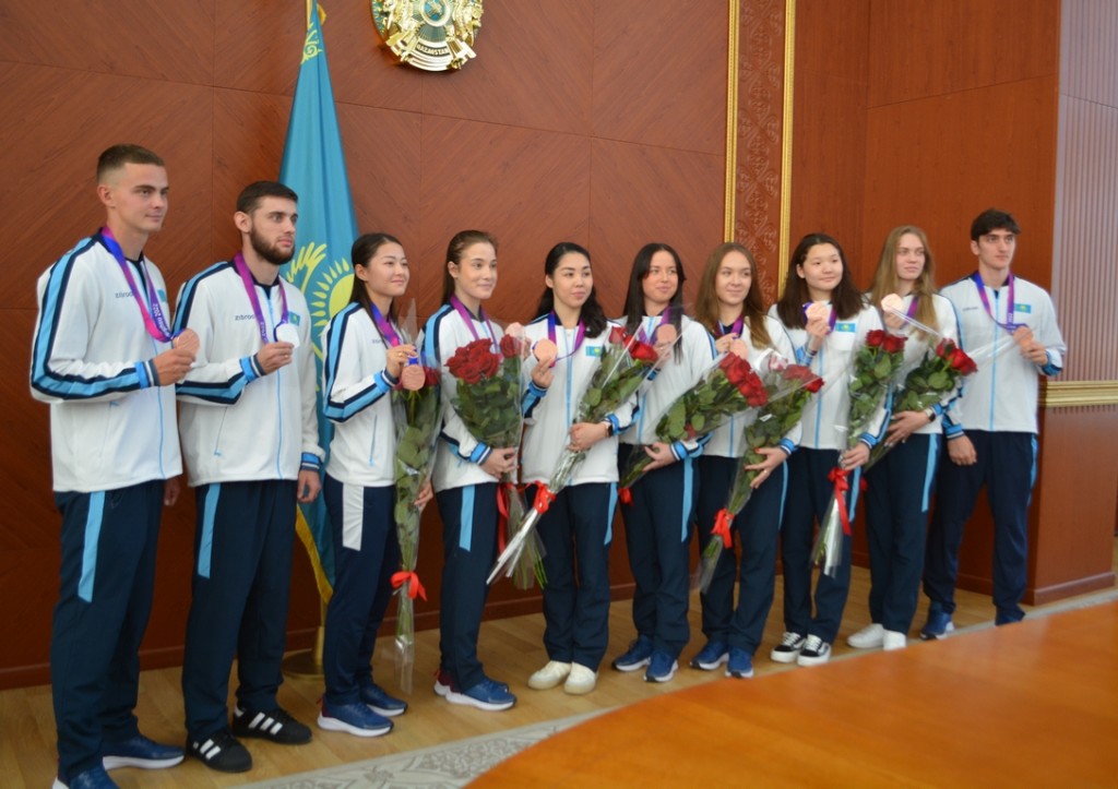 Заместитель акима Карагандинской области встретился с призерами Азиатских игр