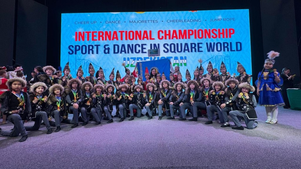 Юные танцоры из Абая завоевали восемь наград на конкурсах в Узбекистане