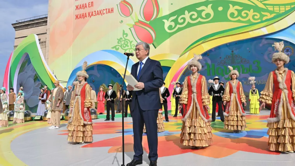 Токаев поздравил казахстанцев с праздником Курбан айт