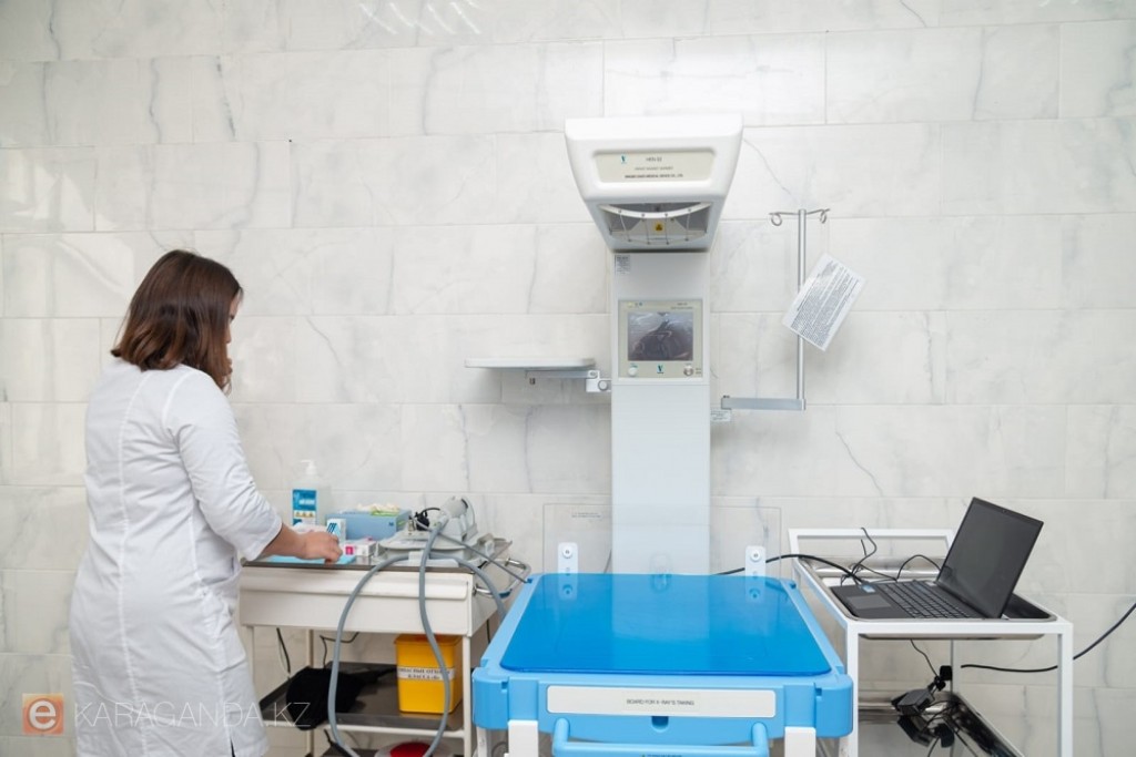 Вызывает бесплодие и аутизм: врачи развеяли мифы о вакцине против ВПЧ