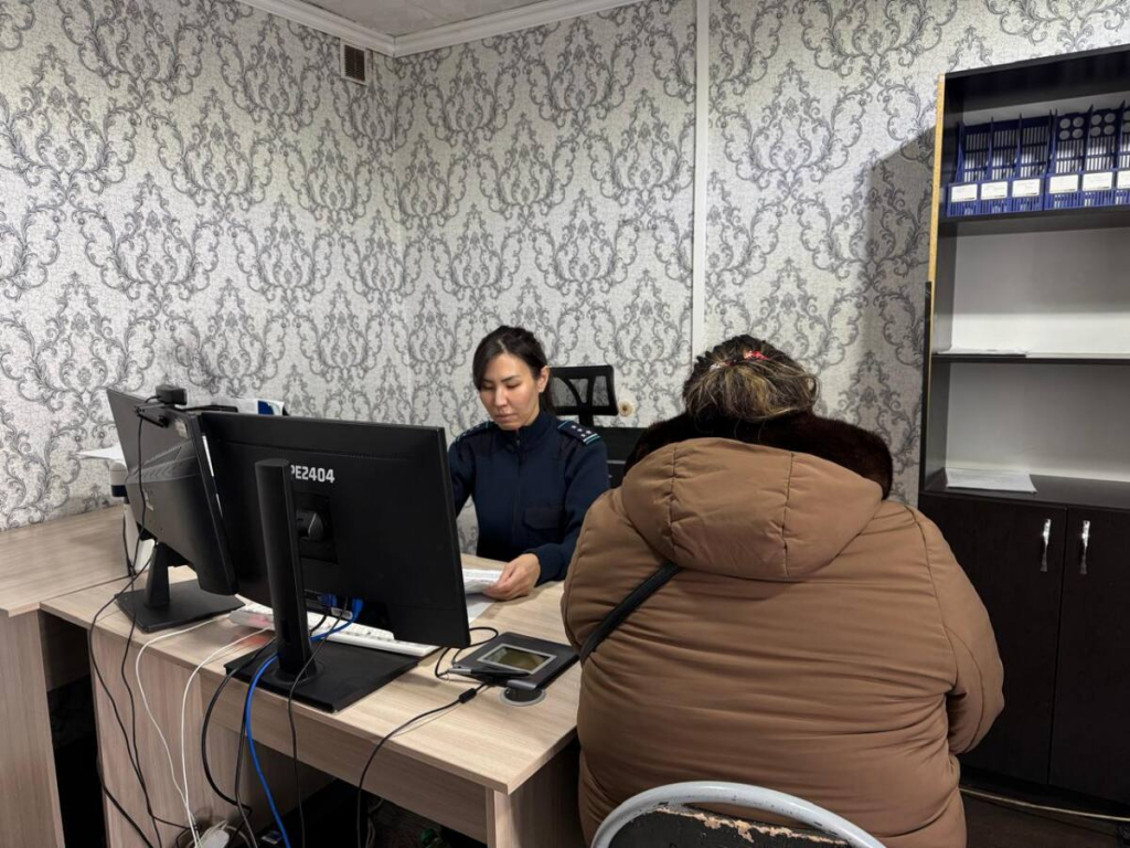 Мошенница, обещавшая поступление в вузы за деньги задержана в Караганде
