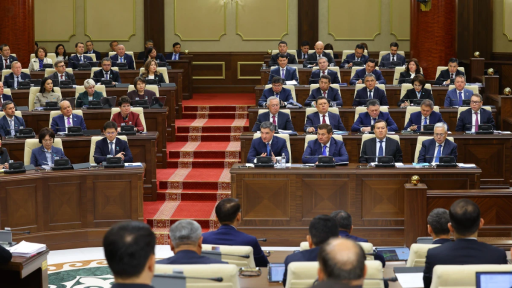 Курултай одобрил проект республиканского бюджета на предстоящие три года