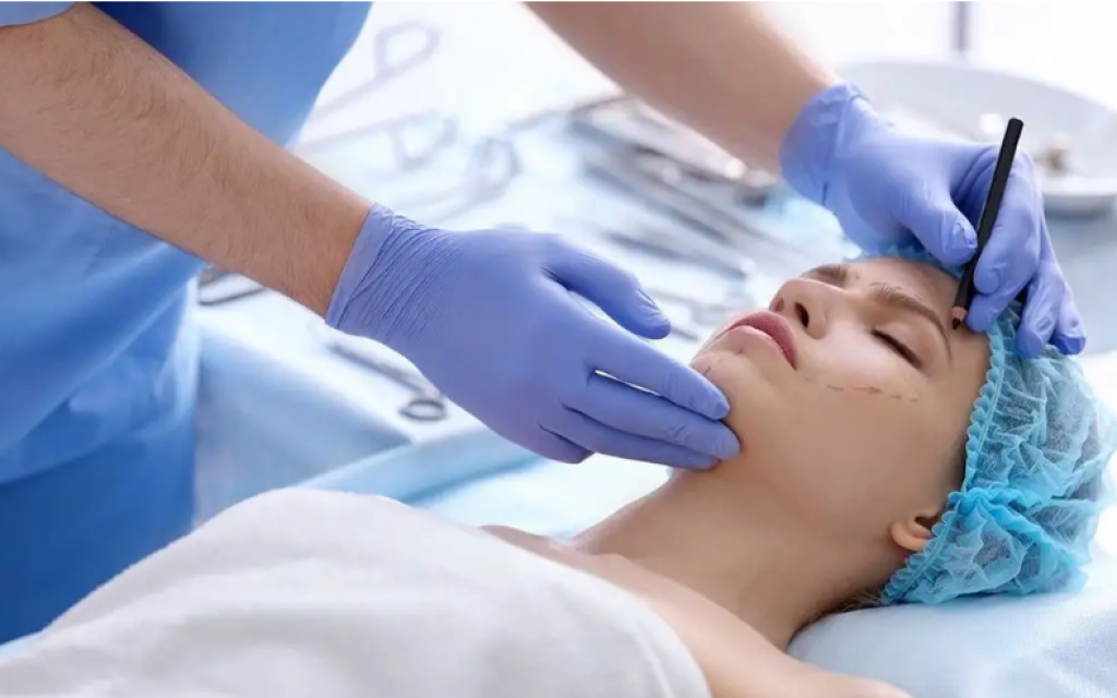 Что грозит нелегальным клиникам за пластические операции