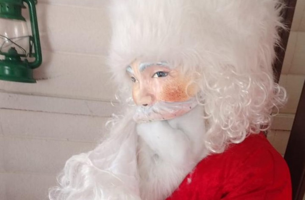 Порвали бороду и украли валенки: неприятный случай в Центральном парке Караганды