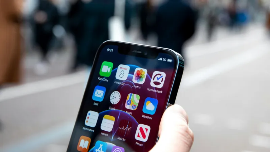 Выплаты через SMS: почему казахстанцам важно отвечать только на 1414