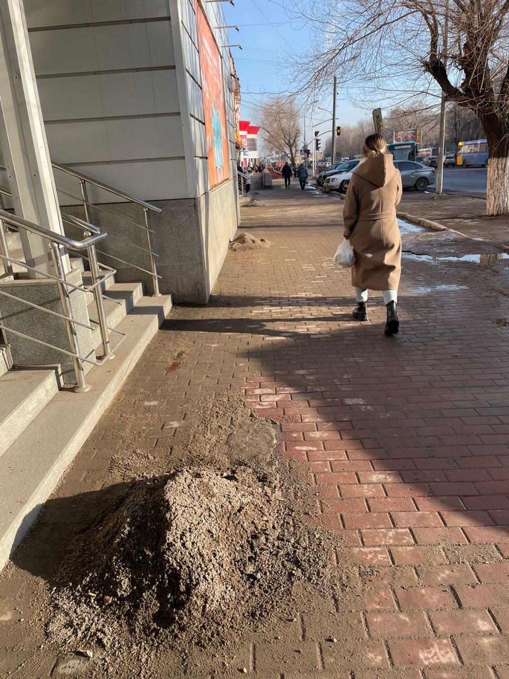 Районные акиматы Караганды продолжают отвечать на обращения горожан