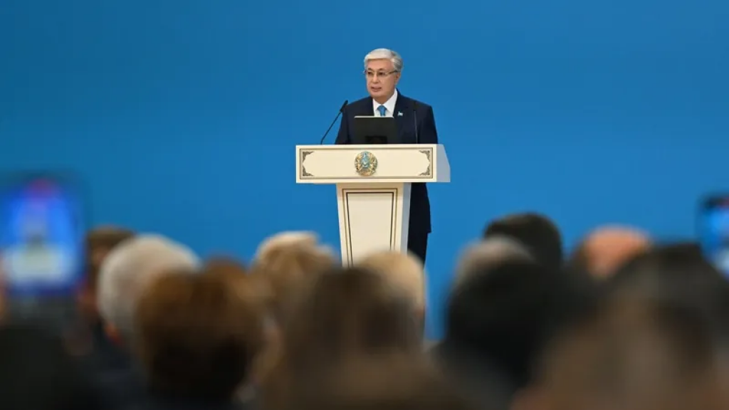 В Казахстане никто не имеет права навязывать людям, на каком языке им говорить – президент