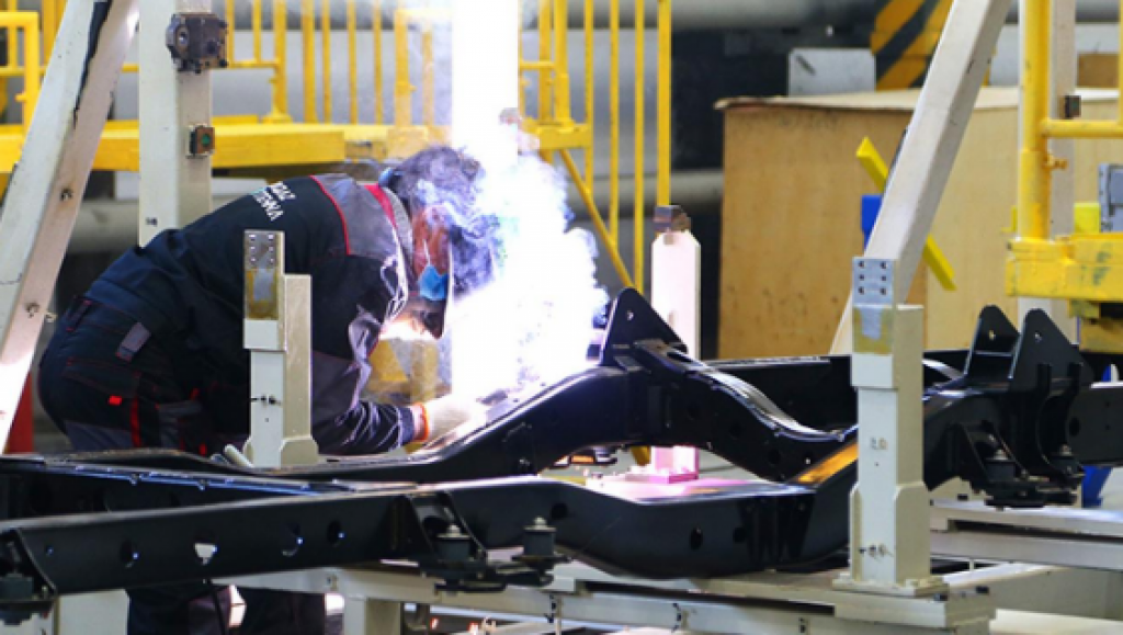 «Молодёжная практика»: Более 400 молодых специалистов набираются опыта на предприятиях Карагандинской области