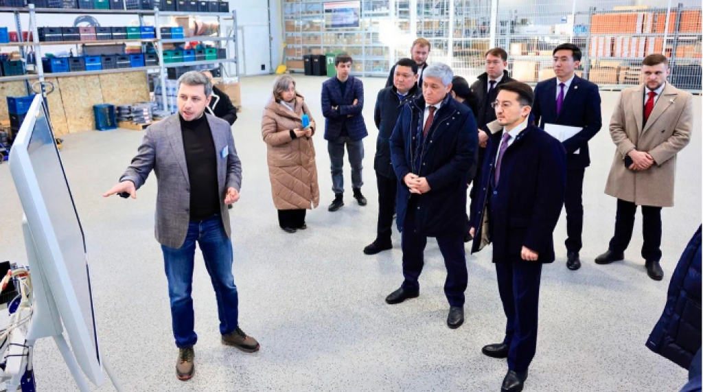 Жаслан Мадиев ознакомился с ходом цифровизации Карагандинской области